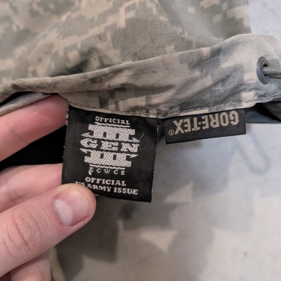 Gen III ECWCS Military Mens S Camo Jacket Extreme Cold/Wet Weather Flaws Goretex - Picture 4 of 9
